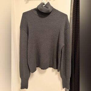 KITTENISH grey turtleneck sweater